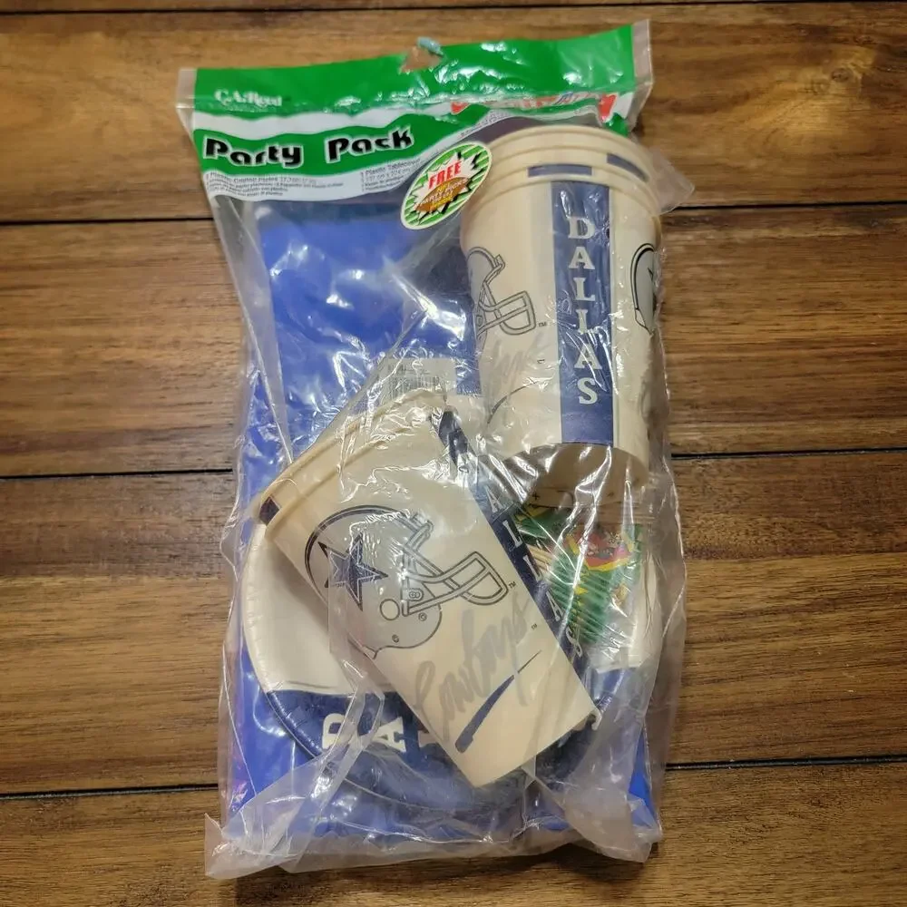 VINTAGE Team NFL Dallas Cowboys Party Pack (opened)